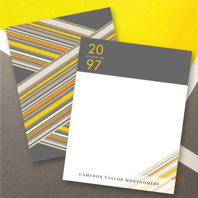 Tarjeta De Agradecimiento Graduación de tiras de estribos de cinta amarilla  (Diagonal Yellow Ribbon Pin Stripes Preppy Modern Graduation Thank You Stationery Note Card @ Zazzle)