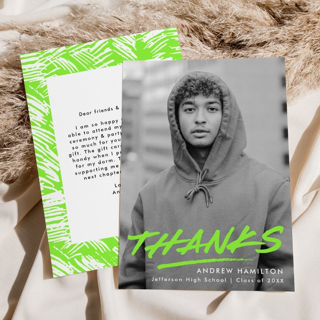 Tarjeta De Agradecimiento Graduación Foto Verde Lima Moderno con Guiones (Subido por el creador)