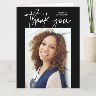 Tarjeta De Agradecimiento Graduación fotográfica de caligrafía moderna negra