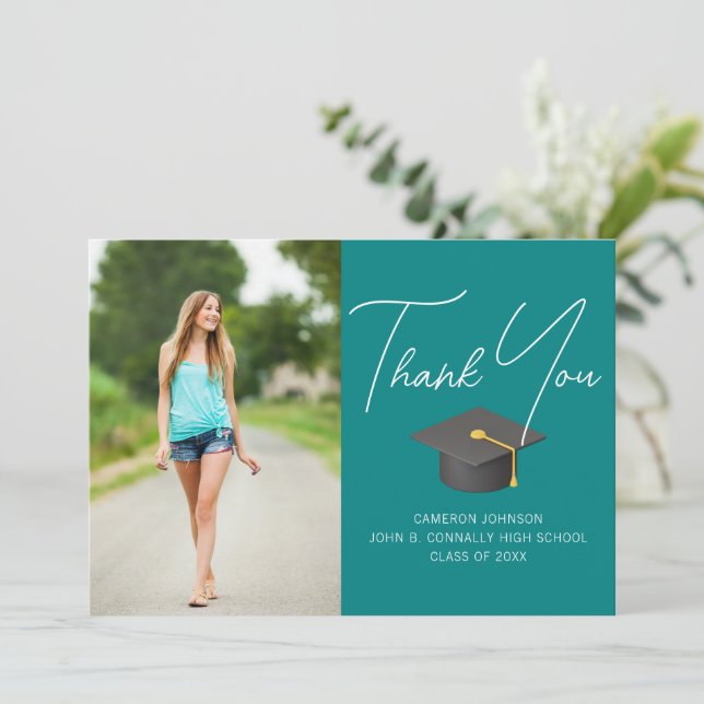 Tarjeta De Agradecimiento Graduación personalizada de foto de graduado Verde (Anverso de pie)