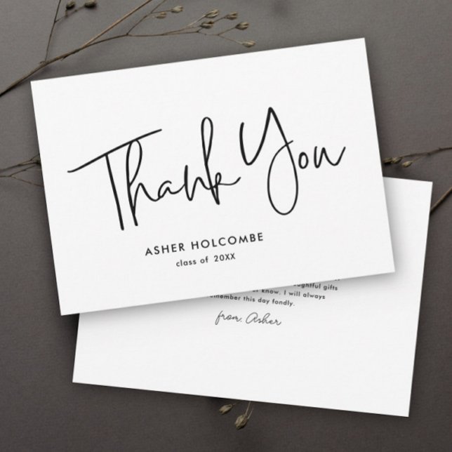 Tarjeta De Agradecimiento Graduación sencilla de escritura moderna (Simple handwritten black and white graduation thank you cards.)