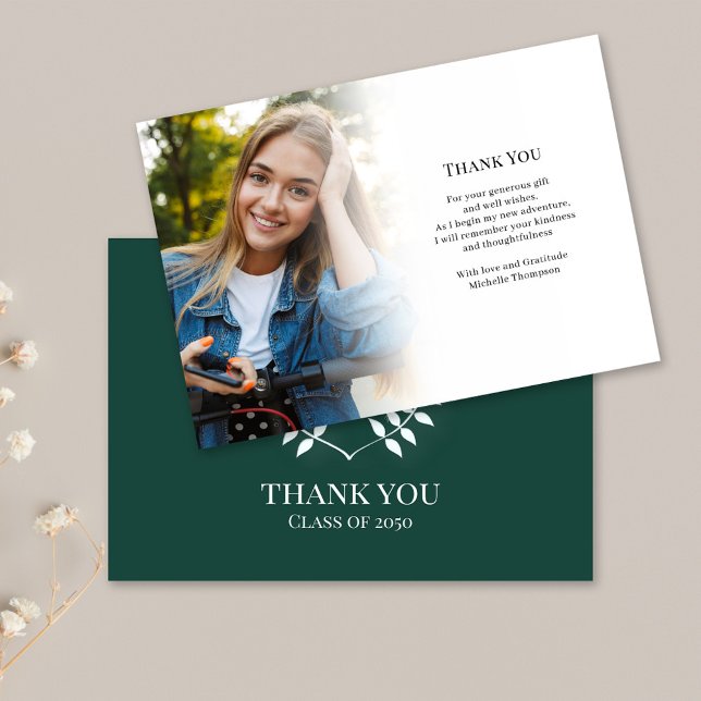 Tarjeta De Agradecimiento Graduado Gracias Foto Clásico Blanco Verde Oscuro (Graduation dark green and white classic laureate photo thank you card.)