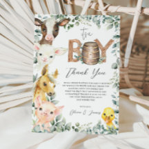 Granja de verdor rústica de animales de corral es