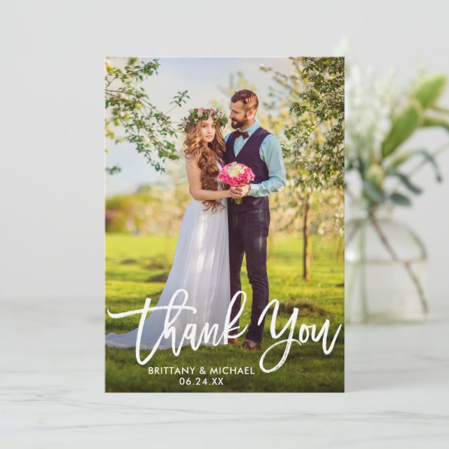 Tarjeta De Agradecimiento Guión de pincel moderno Bride Groom Foto Boda W (Anverso de pie)