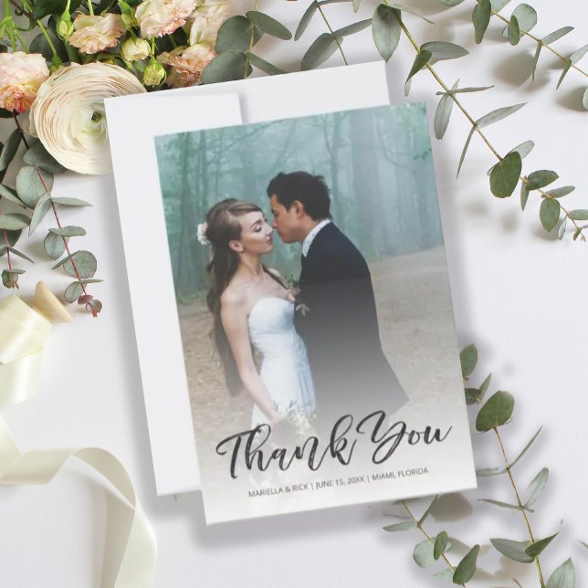 Tarjeta De Agradecimiento Guión de pincel moderno Elegante foto de matrimoni (Subido por el creador)