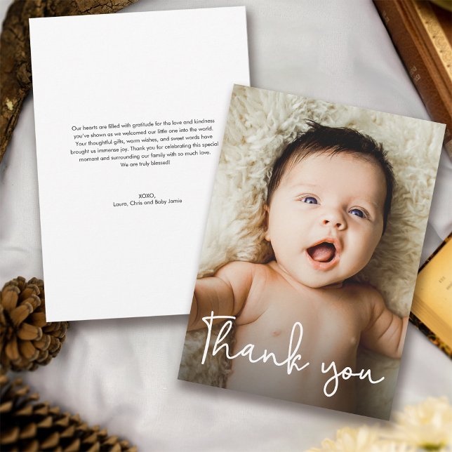 Tarjeta De Agradecimiento Guión moderno para la escritura Baby Shower Photo (Trendy Handlettering script baby shower thank you wording photo card.)