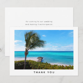 Tarjeta De Agradecimiento Hermoso árbol de palma ventoso en la playa tropica