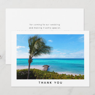 Tarjeta De Agradecimiento Hermoso árbol de palma ventoso en la playa tropica