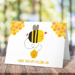 Tarjeta De Agradecimiento Kawaii Bumble Bee Birthday<br><div class="desc">"Gracias por pasarlo bien". Una dulce y divertida imagen de una linda abeja kawaii, colmena, panal de abejas, panal de abejas y escritura de caligrafía amarilla naranja sobre blanco, ayuda a expresar tu aprecio. En el interior hay más abejas, más tipografía gris suave. Dé las gracias a sus invitados con...</div>