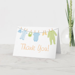 Tarjeta De Agradecimiento La pequeña ropa azul y verde que el bebé asperja