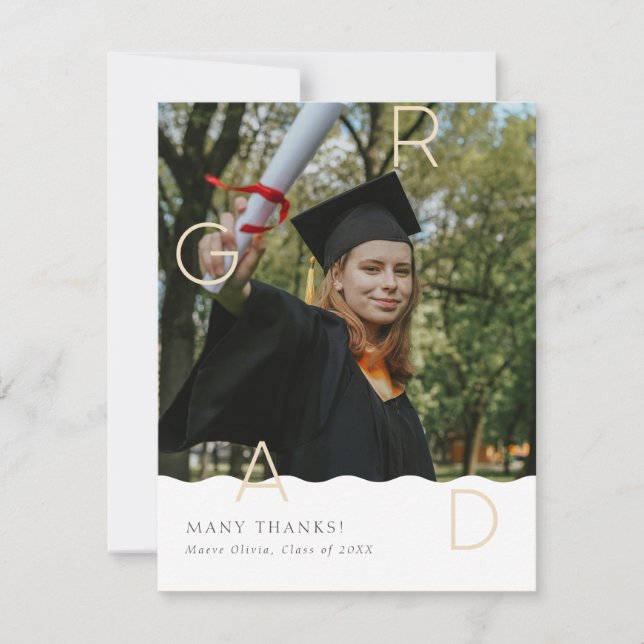 Tarjeta De Agradecimiento Letras GRAD en Relieve metalizado con borde ondula (Anverso)