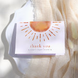 Tarjeta De Agradecimiento Little Ray of Sunshine Boho Baby Shower Gracias<br><div class="desc">Boho gracias carta con un gran sol dibujado a mano. "Gracias" está escrito en el frente, junto al evento, y dentro, hay un mensaje que puedes personalizar o borrar. La parte posterior de las tarjetas muestra el nombre de la madre y la fecha de vencimiento. Hecho para coincidir con nuestras...</div>