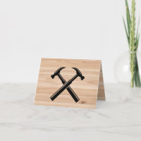 Logotipo de martillo de madera rústica de contrati