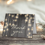 Tarjeta De Agradecimiento Madera negra rusa con luces<br><div class="desc">Leña rústica gracias a las cartas con un diseño de luz de cuerda. Hay cuadros de texto etiquetados que le ayudan a personalizar para sus destinatarios. Si necesita personalizar adicional, puede hacer clic en el botón "personalizar" para cambiar el tamaño, el tipo de letra o el color del texto. Puede...</div>