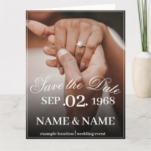Tarjeta De Agradecimiento Manos de una pareja de novios de color con anillo
