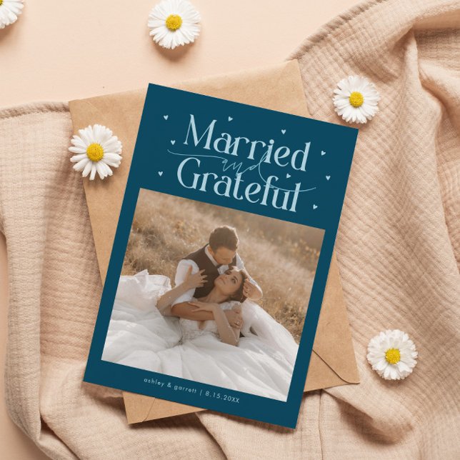 Tarjeta De Agradecimiento Married & Grateful Wedding Photo Teal (Subido por el creador)