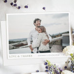 Tarjeta De Agradecimiento Matrimonio personalizado fotográfico moderno simpl<br><div class="desc">Este sencillo y moderno boda de fotos, gracias a la plantilla de tarjeta, presenta sus nombres y fechas bajo la foto junto con 'AMOR Y GRACIAS' resaltado en un elegante medio oscuro y oscuro tono de verde. El color predeterminado de sus nombres y fecha en la parte delantera es un...</div>