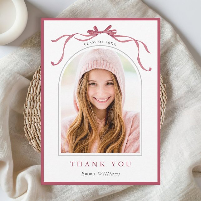 Tarjeta De Agradecimiento Minimalist Deep Blush Bow Graduation Photo (Subido por el creador)