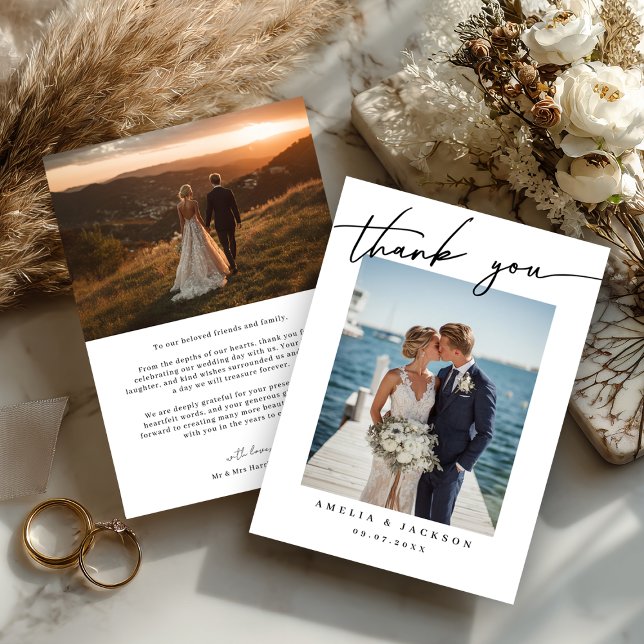 Tarjeta De Agradecimiento Minimalist Wedding Thank You Card – Photo Template (A chic minimalist wedding thank you card to share your love and gratitude.)