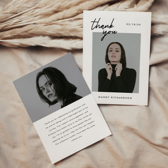 Tarjeta De Agradecimiento Minimalistic 2-Photo Black White Script Graduation (Subido por el creador)