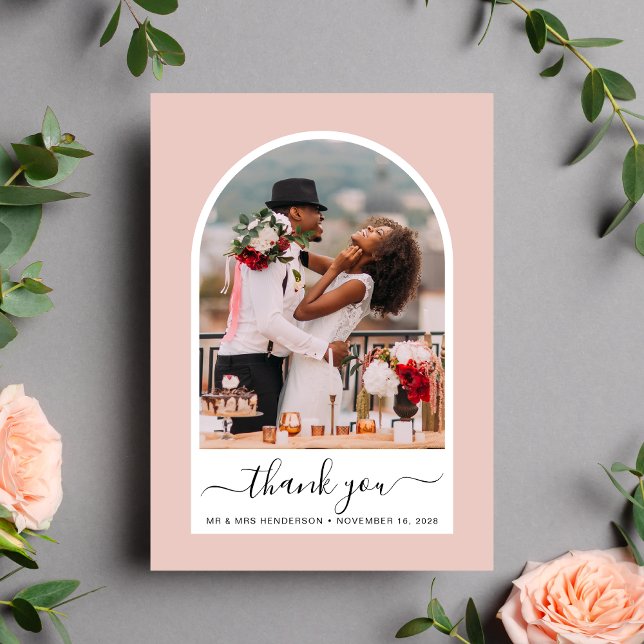 Tarjeta De Agradecimiento Moda Arch Foto Rubor Boda Rosa (Celebrate your love story with a thank you card showcasing your photo in an elegant arch frame)