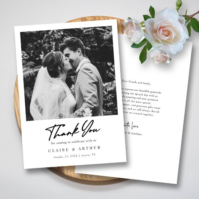Tarjeta De Agradecimiento Moda Boda de firma con letras de mano negra (Chic Black Hand Lettered Signature Wedding Photo Thank You Card)