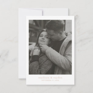 Tarjeta De Agradecimiento Moda mínima Boho Beige Monograma Boda fotográfico