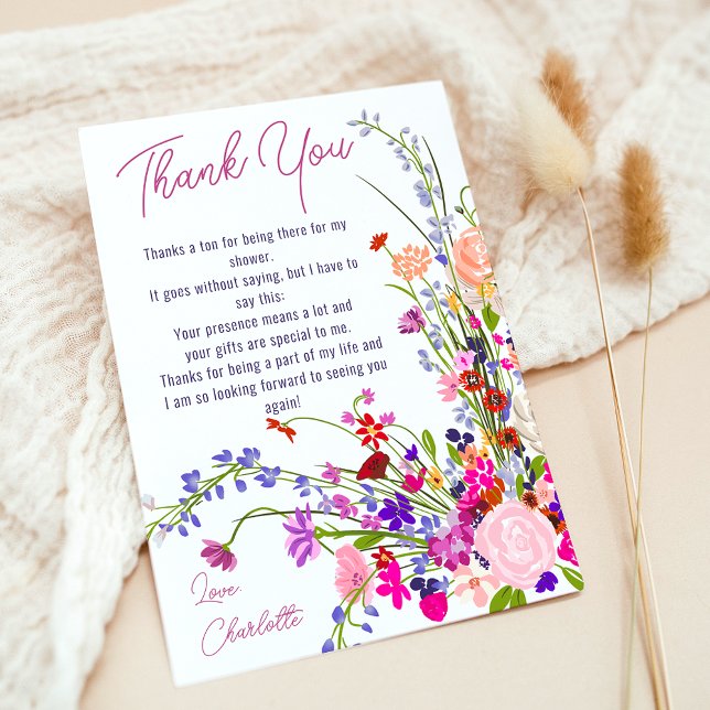 Tarjeta De Agradecimiento Moda moderna de flores silvestres guión de lluvia  (Modern chic wild flowers script bridal shower thank you card)