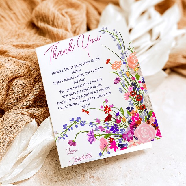 Tarjeta De Agradecimiento Moda moderna de flores silvestres guión de lluvia  (Modern chic wild flowers script bridal shower thank you card)