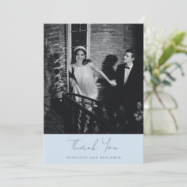 Tarjeta De Agradecimiento Modern Handwritten Soft Blue Wedding Photo (Anverso de pie)