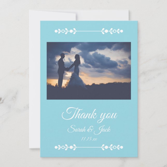 Tarjeta De Agradecimiento Modern Light Blue & White Flat Thank You Card (Anverso)