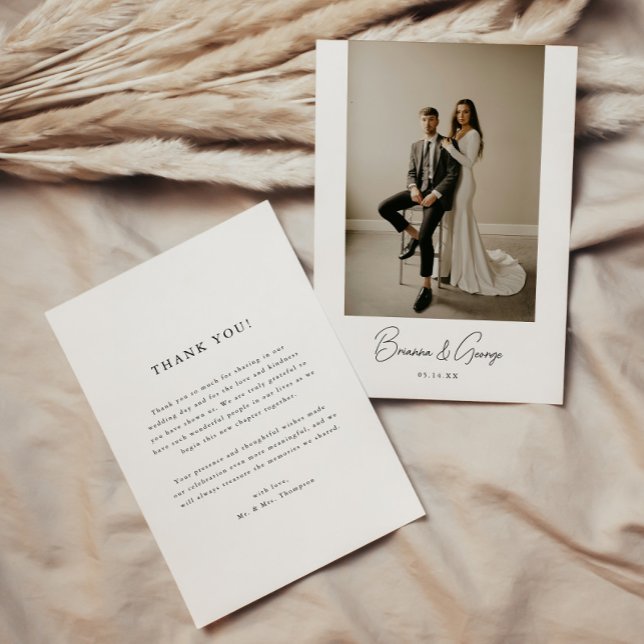 Tarjeta De Agradecimiento Modern Script Bride & Groom Names Wedding Photo (Subido por el creador)