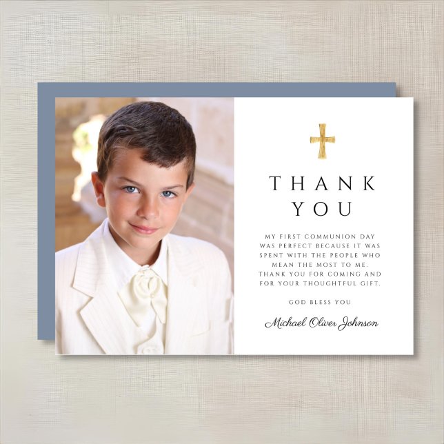 Tarjeta De Agradecimiento Moderna Cruz Azul Polvoriento Niño Primera Comunió (Modern Dusty Blue Cross Boy First Communion Photo Thank You Card)
