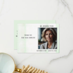 Tarjeta De Agradecimiento Monumento al funeral verde de la familia