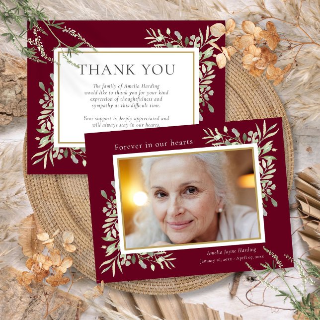 Tarjeta De Agradecimiento Monumento conmemorativo a la vegetación borgoñona  (Funeral Memorial Greenery Burgundy Photo Thank You Card)