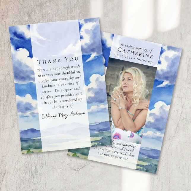 Tarjeta De Agradecimiento Monumento conmemorativo del funeral de las nubes d (Subido por el creador)