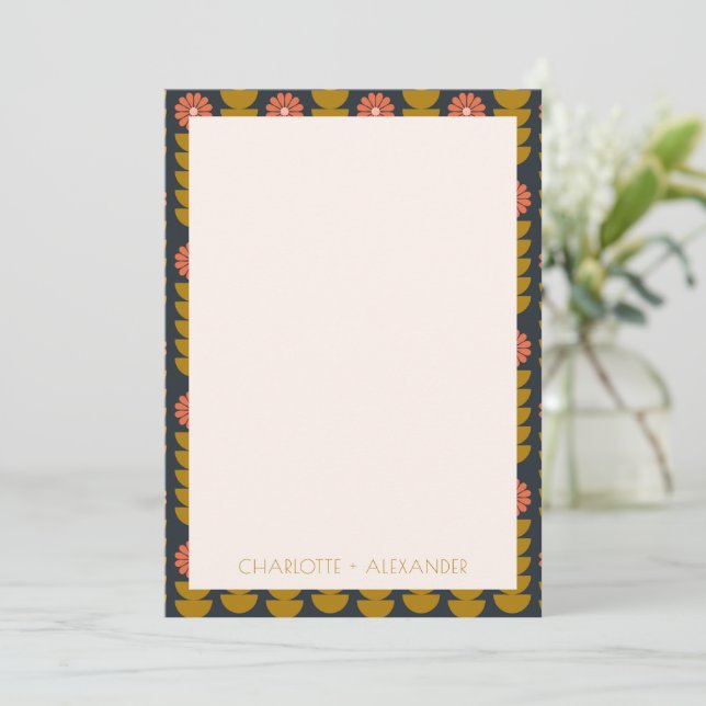 Tarjeta De Agradecimiento Nombre personalizado de la Marina Floral Groovy Re (Anverso de pie)