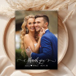 Tarjeta de agradecimiento para Boda de fotografías<br><div class="desc">Boho Modern Moda Caligrafía Script Boda 2 Foto Tarjeta de agradecimiento. Elegante plantilla de boda de agradecimiento con una foto vertical completa en el frente con el texto "Gracias" en una tipografía con letras brillantes a mano con tipografía de escritura swash tail font en blanco sobre la imagen. Pequeño motivo...</div>