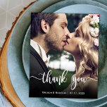 Tarjeta de agradecimiento para Boda de guiones mod<br><div class="desc">Boda de fotos con guiones bajos y bajos gracias a la elegante y elegante tarjeta de crédito de mano moderna. Modern Stylish boda gracias plantilla que incluye una foto vertical completa en el frente con el texto superpuesto "Gracias" en una letra manuscrita de tipografía escrita a mano en blanco en...</div>
