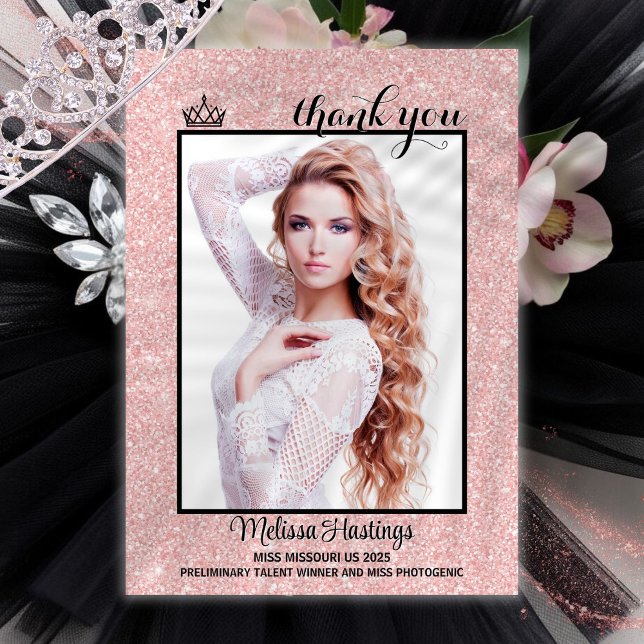 Tarjeta de agradecimiento para certamen Rosa Dorad (This double sided pageant thank you card features your photo and text to thank your supporters)