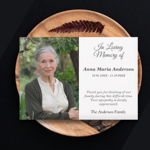 Tarjeta de agradecimiento para funeral sobrio con