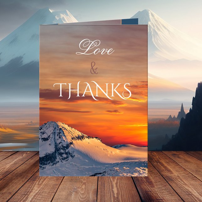 Tarjeta de agradecimiento para la boda de invierno (A romantic winter wedding Thank You card featuring a winter wonderland scene at sunset)