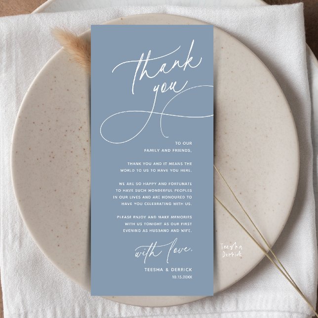Tarjeta de agradecimiento para la romántica decora (Romantic Wedding Place Setting Thank You Card in Dusty Blue)