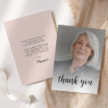 Tarjeta De Agradecimiento Personalizado Foto Rubor Pink 70th Birthday Party<br><div class="desc">La parte delantera de esta invitación para cumplir 70 años muestra la foto del invitado de honor con las palabras "gracias" en un elegante guión de caligrafía negra. Una pantalla blanca ayuda a hacer que el texto aparezca. Personalizar el lado inverso con tu mensaje personal en sans serif negro y...</div>