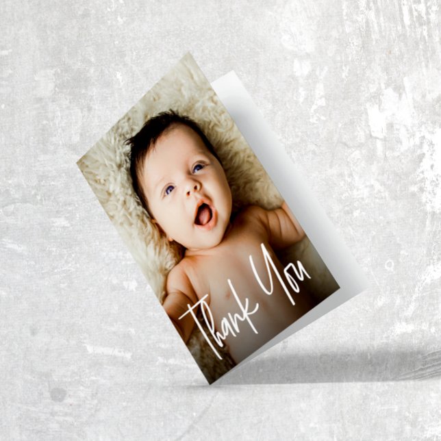 Tarjeta De Agradecimiento Personalizado moderno para el manejo de documentos (Handlettering baby photo thank you folded card.)