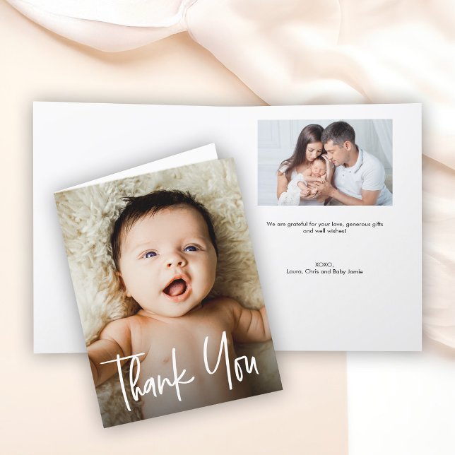 Tarjeta De Agradecimiento Personalizado moderno para el manejo de documentos (Baby shower Thank you baby photos folded card.)