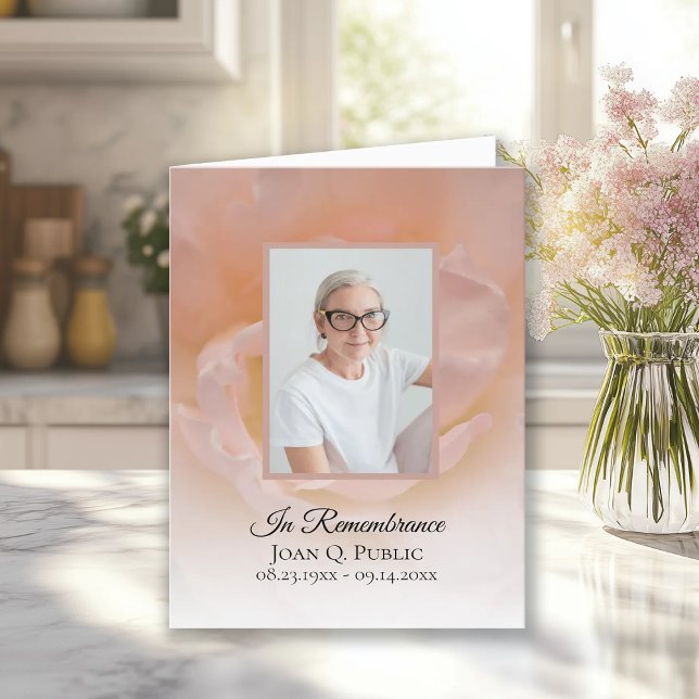 Tarjeta De Agradecimiento Pétalos de flor rosa rosa pálido Compasión funerar (Subido por el creador)