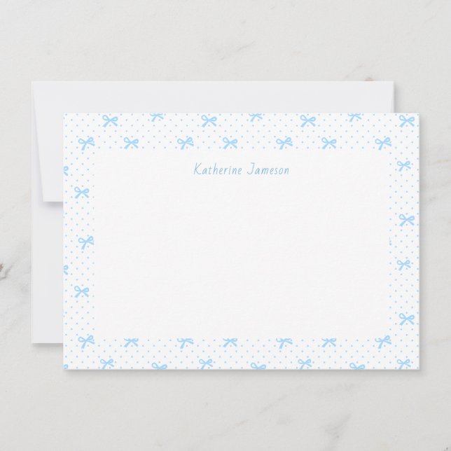 Tarjeta De Agradecimiento Petit Blue Whimsical Bows Monogram Notecard (Anverso)