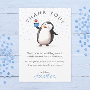 Tarjeta De Agradecimiento Pingüino de guarnición azul celebración del cumple