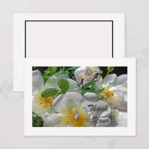 Tarjeta de agradecimiento plana de flores blancas